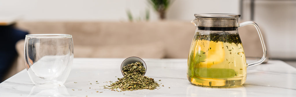Herbal Teas for a Calming Autumn