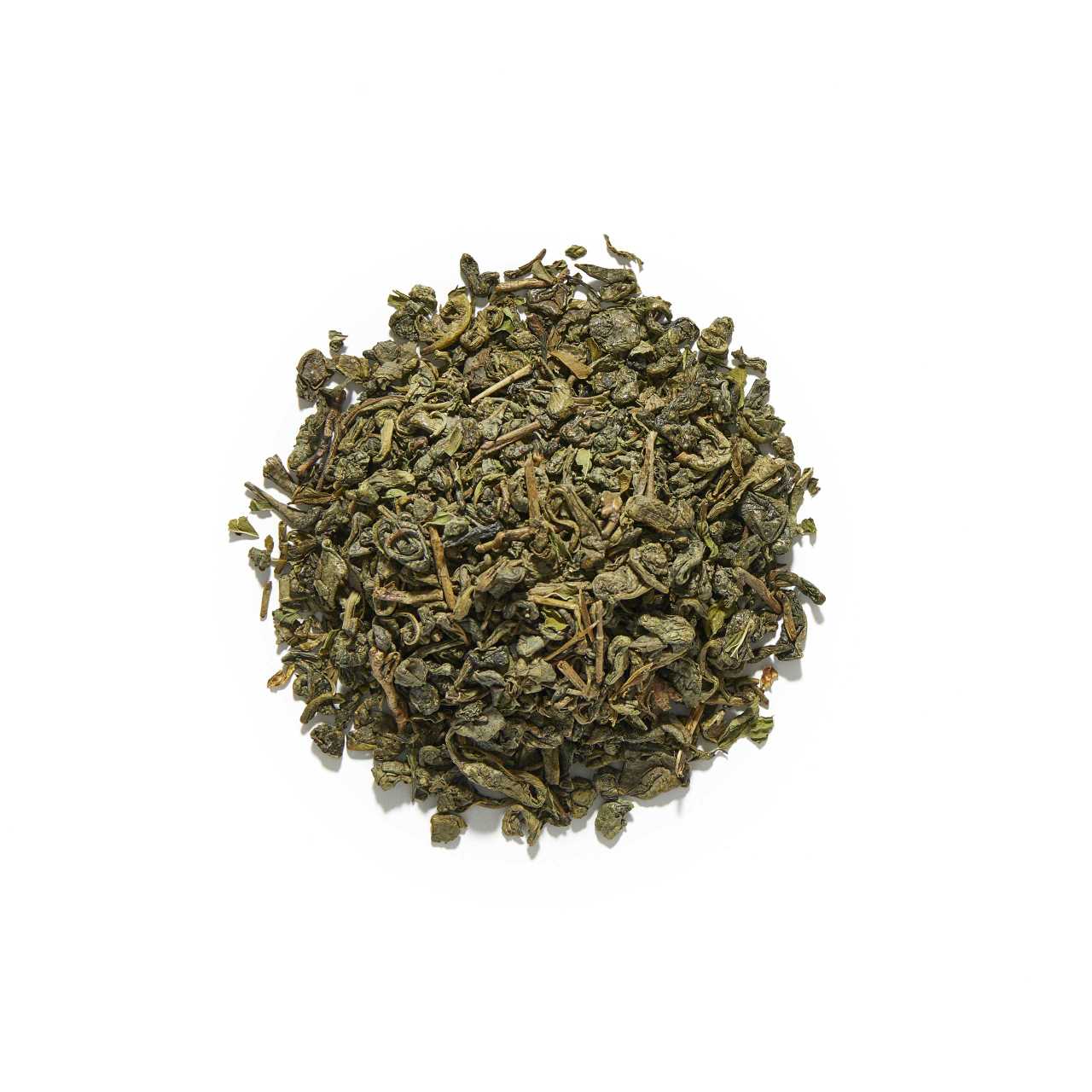 Menthos Gunpowder Loose Leaf Tea arranged in a circle